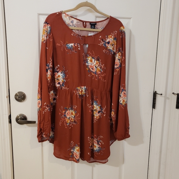 Torrid size 2 - Picture 1 of 6
